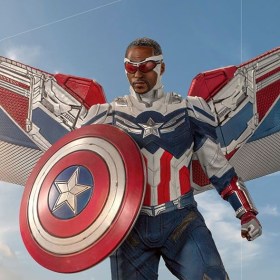 Captain America Sam Wilson (Open Wings) The Falcon and the Winter Soldier Legacy Replica 1/4 Statue by Iron Studios